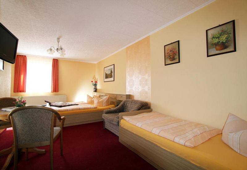 Familienhotel Zur Linde Panschwitz-Kuckau ห้อง รูปภาพ