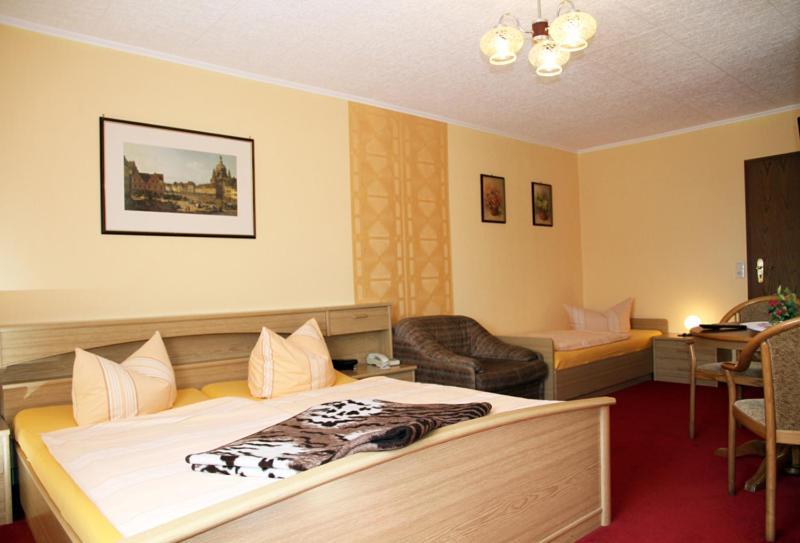 Familienhotel Zur Linde Panschwitz-Kuckau ห้อง รูปภาพ