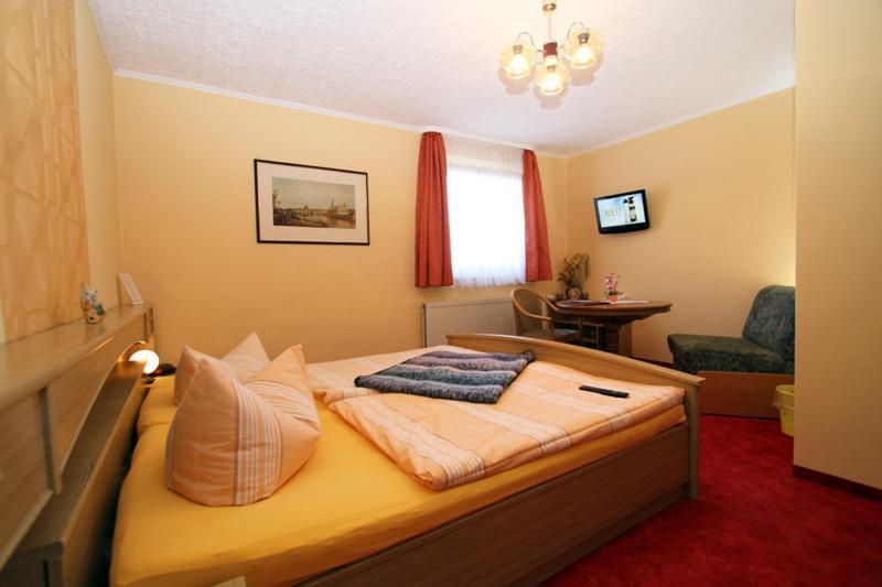Familienhotel Zur Linde Panschwitz-Kuckau ห้อง รูปภาพ